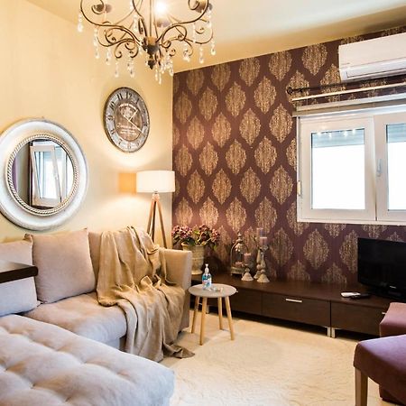 Deluxe Suite By Homebrain อเล็กซานโดรโพลิส ภายนอก รูปภาพ